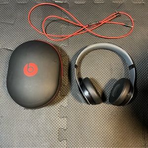 Beats solo wireless